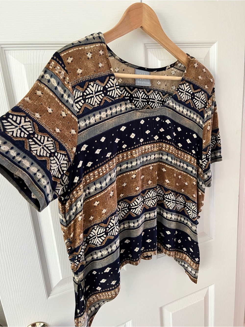 Vintage 90’s Rabbit rabbit rabbit Designs Women's Short Sleeve Top Boho
